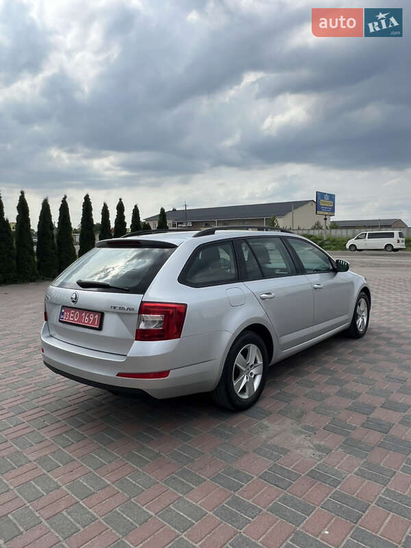 Универсал Skoda Octavia 2016 в Ровно