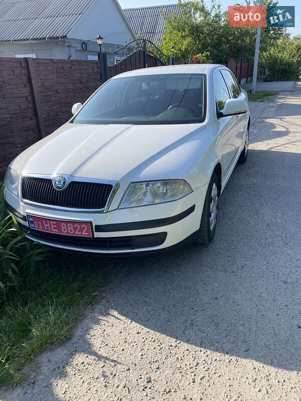 Лифтбек Skoda Octavia 2011 в 