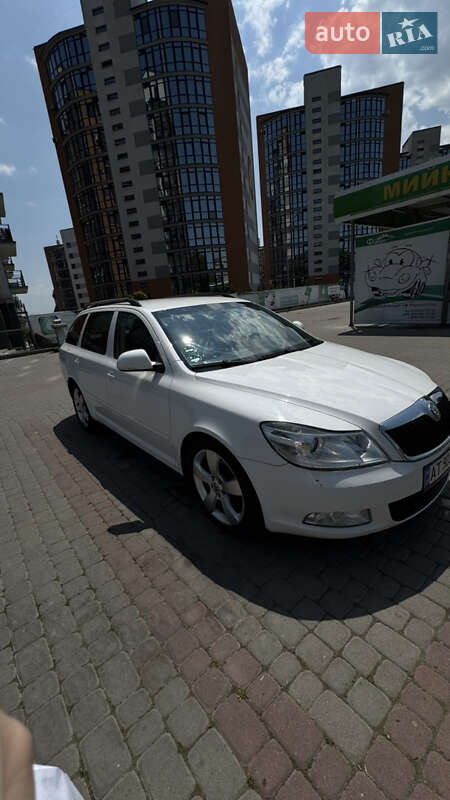 Універсал Skoda Octavia 2011 в Івано-Франківську