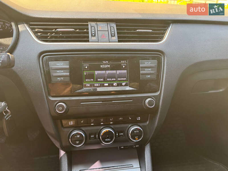 Лифтбек Skoda Octavia 2015 в Киеве