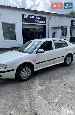 Лифтбек Skoda Octavia 2009 в 