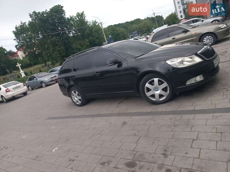 Универсал Skoda Octavia 2009 в Ужгороде