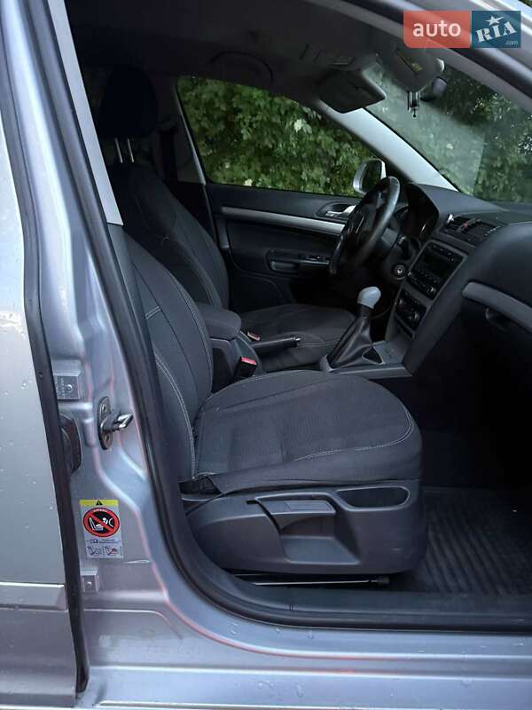 Лифтбек Skoda Octavia 2012 в Львове