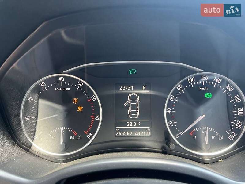 Универсал Skoda Octavia 2011 в Ровно