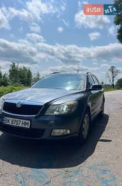 Універсал Skoda Octavia 2011 в 