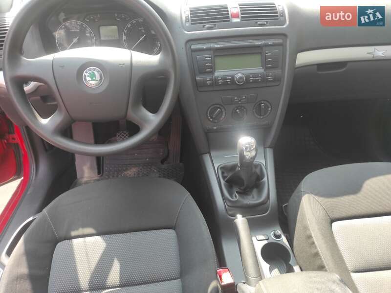 Универсал Skoda Octavia 2006 в Сарнах