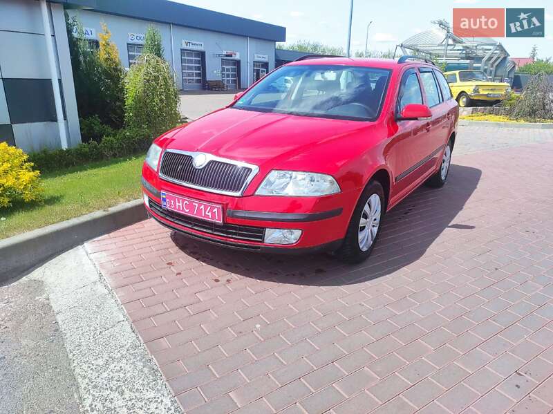 Универсал Skoda Octavia 2006 в Сарнах