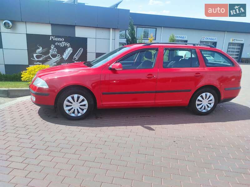 Универсал Skoda Octavia 2006 в Сарнах