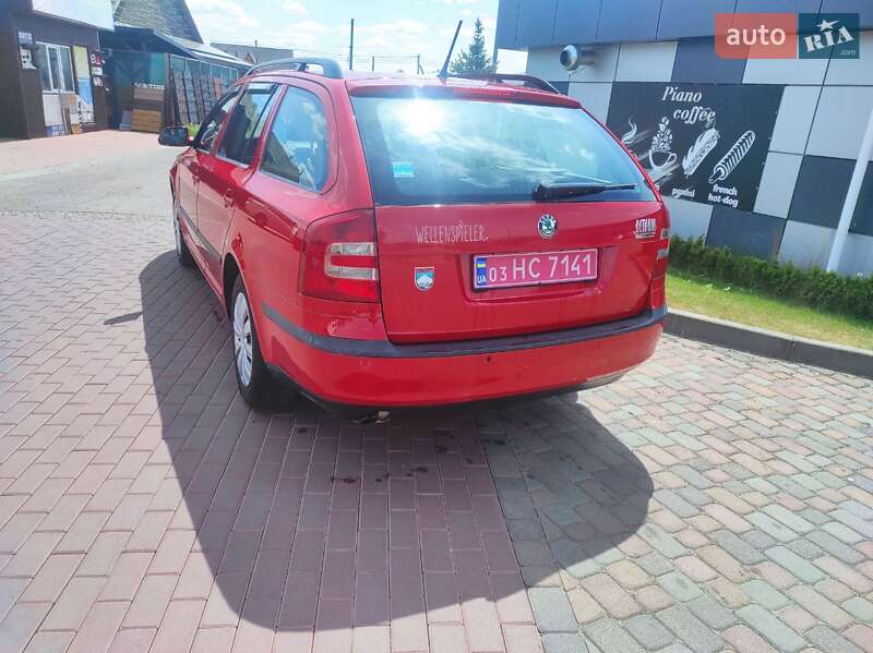Универсал Skoda Octavia 2006 в Сарнах