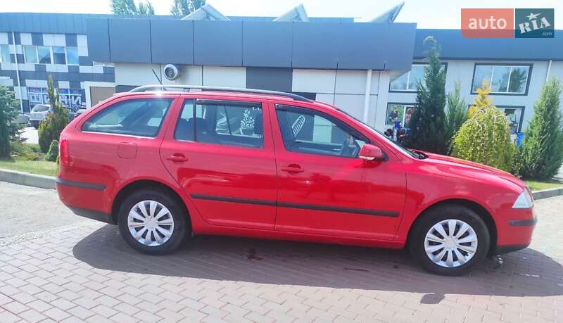 Универсал Skoda Octavia 2006 в Сарнах