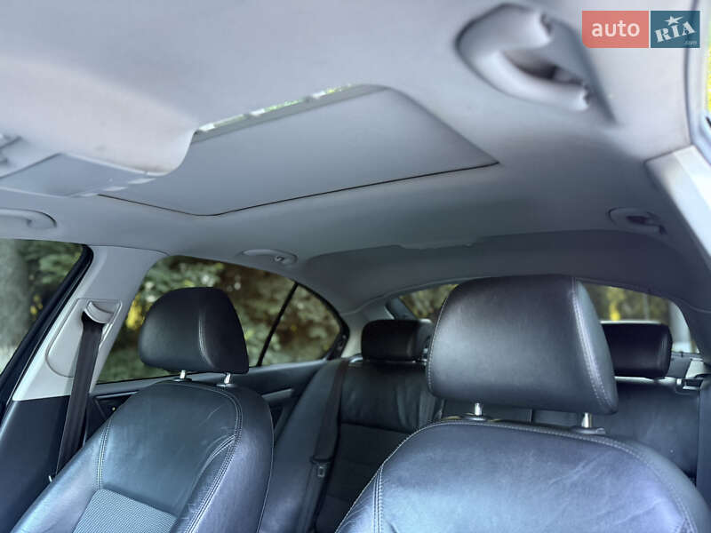 Ліфтбек Skoda Octavia 2012 в Чернівцях
