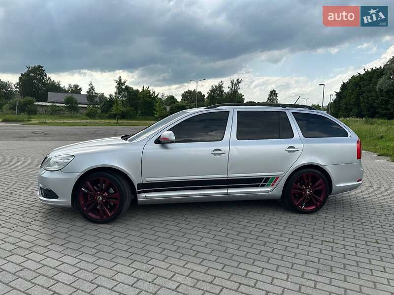 Универсал Skoda Octavia 2011 в Пустомытах