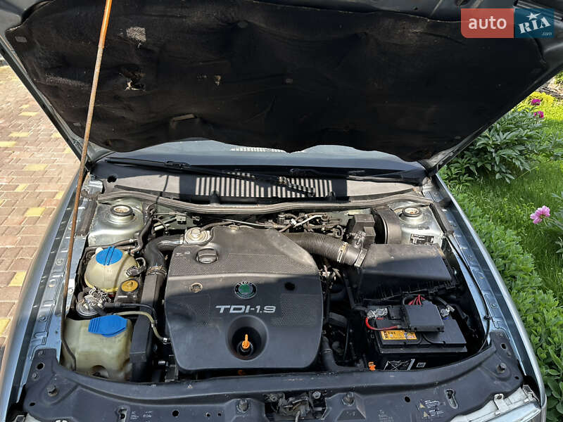 Универсал Skoda Octavia 2003 в Хмельнике