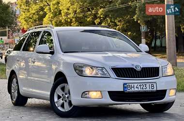 Універсал Skoda Octavia 2012 в 