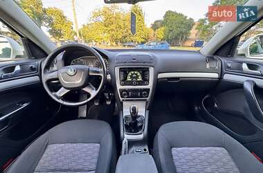 Універсал Skoda Octavia 2012 в 