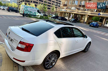 Лифтбек Skoda Octavia 2016 в 