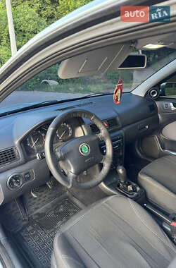 Лифтбек Skoda Octavia 2008 в 