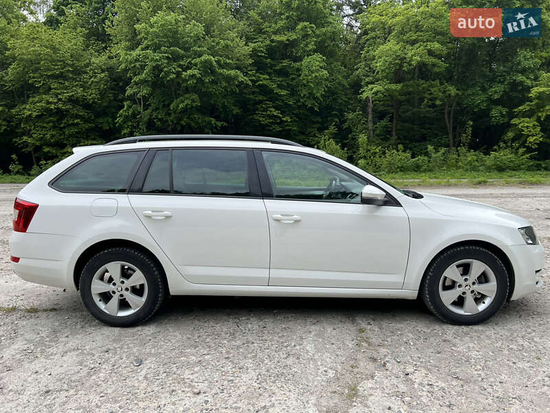Универсал Skoda Octavia 2014 в Остроге