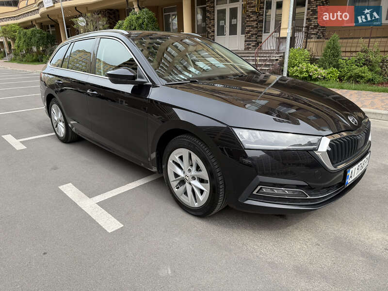 Универсал Skoda Octavia 2021 в Киеве
