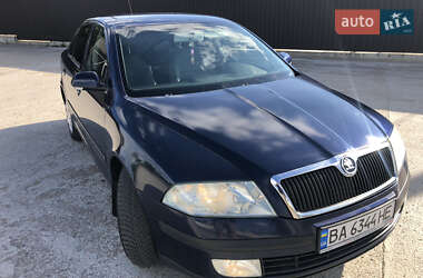 Лифтбек Skoda Octavia 2004 в Кропивницком