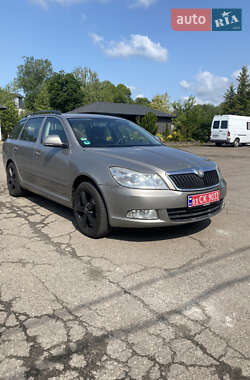 Універсал Skoda Octavia 2009 в Луцьку