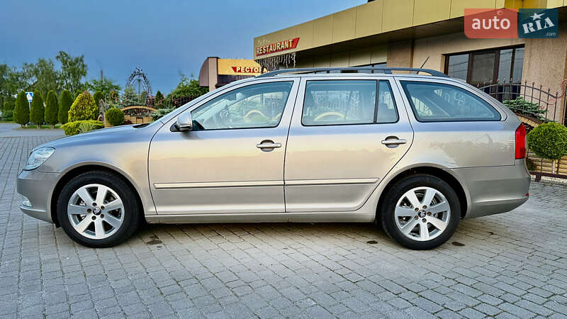 Універсал Skoda Octavia 2013 в Шепетівці