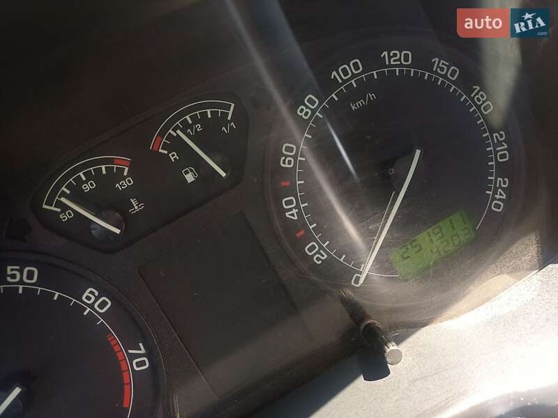 Ліфтбек Skoda Octavia 2006 в Покровському
