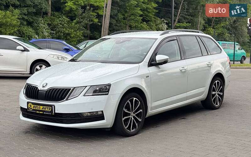Універсал Skoda Octavia 2019 в Чернівцях