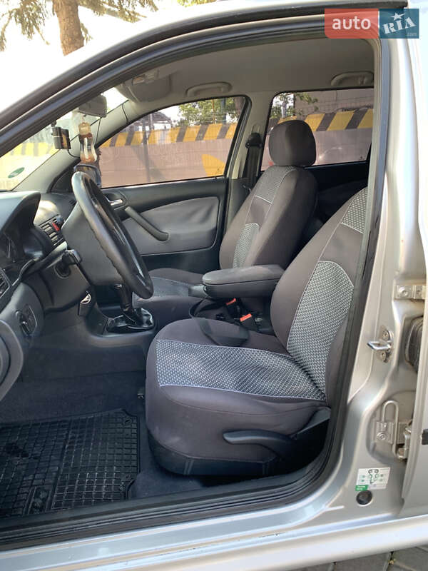 Универсал Skoda Octavia 2001 в Ивано-Франковске