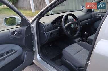 Ліфтбек Skoda Octavia 2001 в 