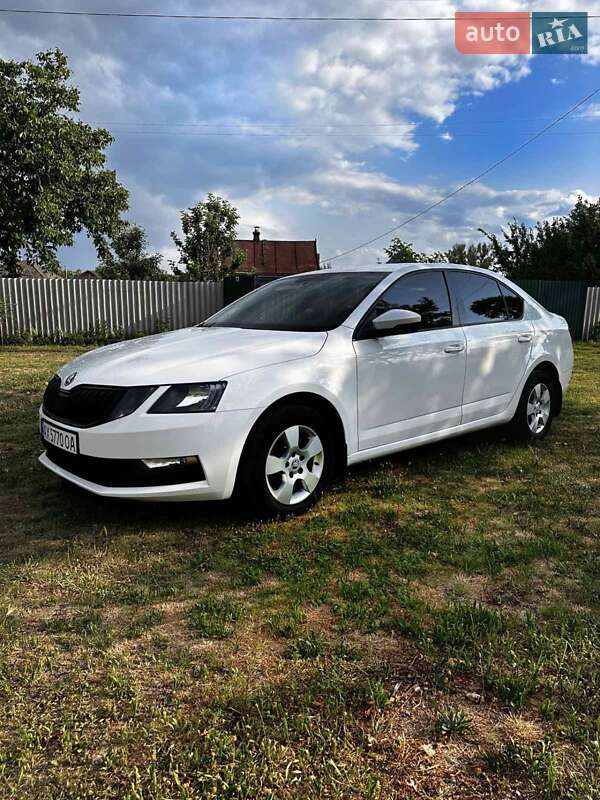 Лифтбек Skoda Octavia 2019 в Балаклее
