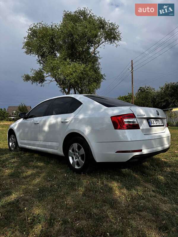 Лифтбек Skoda Octavia 2019 в Балаклее