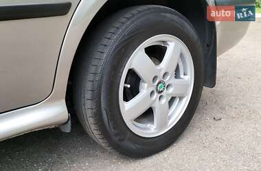 Лифтбек Skoda Octavia 2008 в 
