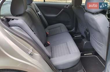 Лифтбек Skoda Octavia 2008 в 