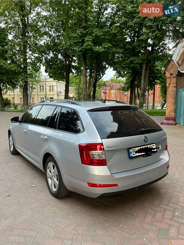 Універсал Skoda Octavia 2013 в Сумах