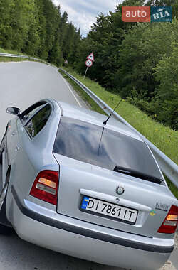 Лифтбек Skoda Octavia 2008 в 