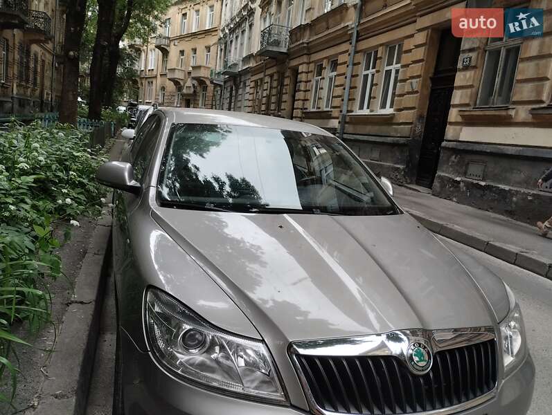 Лифтбек Skoda Octavia 2012 в Львове