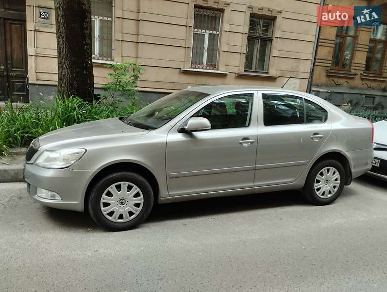 Лифтбек Skoda Octavia 2012 в Львове