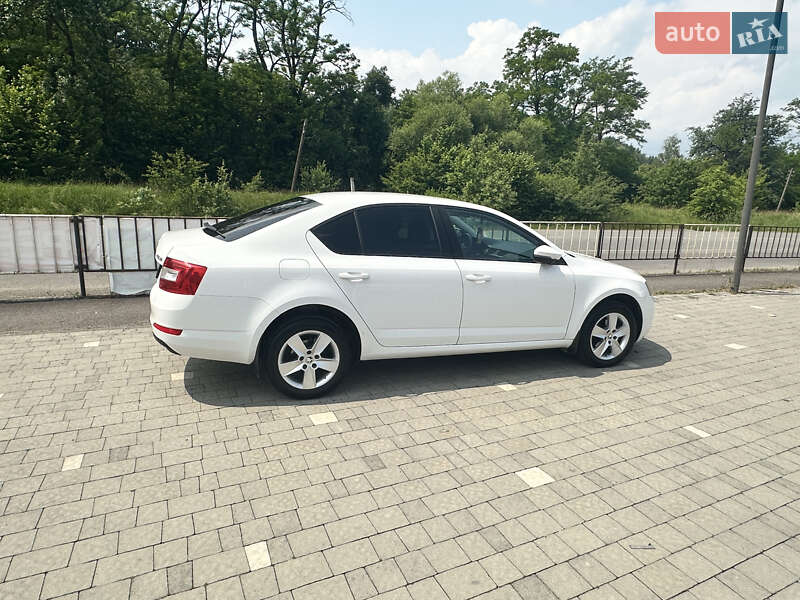 Ліфтбек Skoda Octavia 2015 в Іршаві