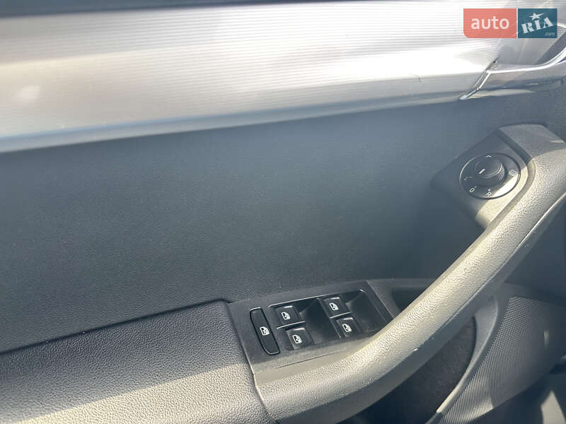 Ліфтбек Skoda Octavia 2015 в Іршаві