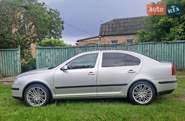 Лифтбек Skoda Octavia 2004 в 