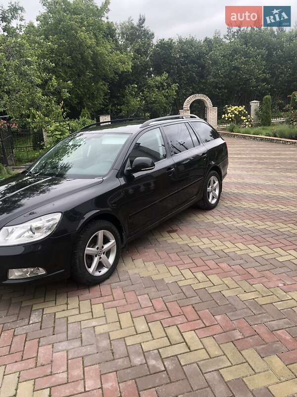 Универсал Skoda Octavia 2011 в 