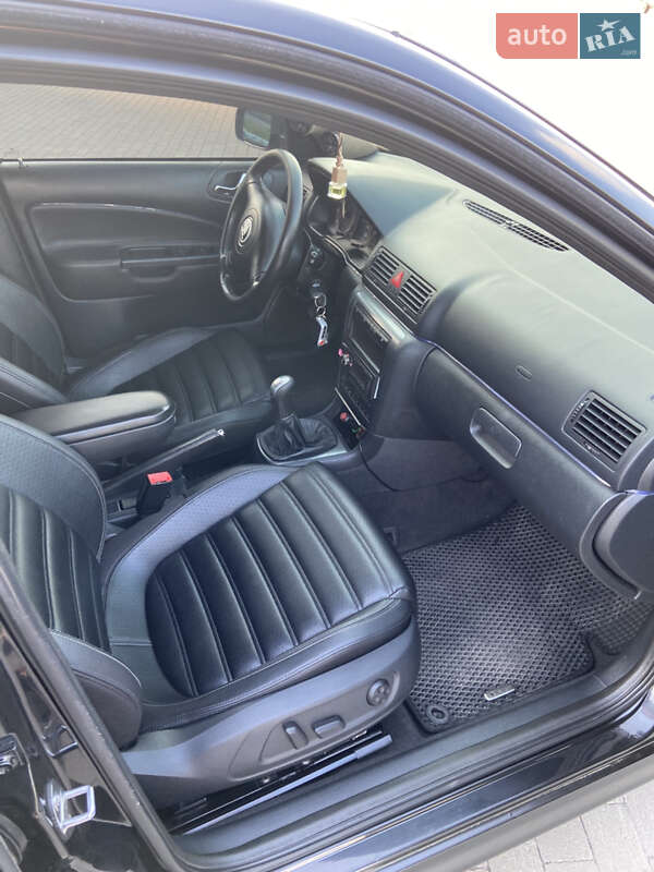 Лифтбек Skoda Octavia 2006 в Сумах