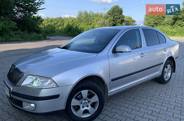 Лифтбек Skoda Octavia 2008 в 