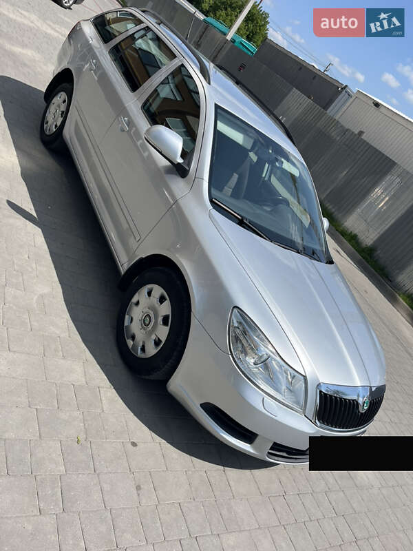 Універсал Skoda Octavia 2010 в Дубні фото 3 Універсал Skoda Octavia 2010 в Дубні