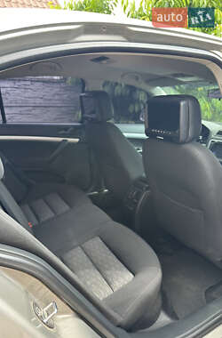 Лифтбек Skoda Octavia 2010 в 