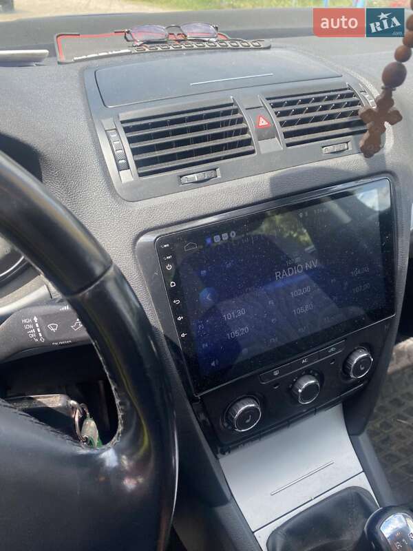 Ліфтбек Skoda Octavia 2010 в Івано-Франківську