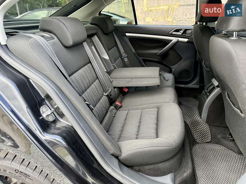 Лифтбек Skoda Octavia 2010 в Харькове