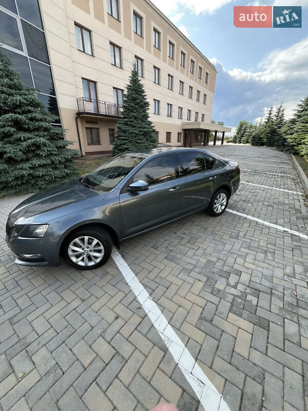 Ліфтбек Skoda Octavia 2017 в Харкові