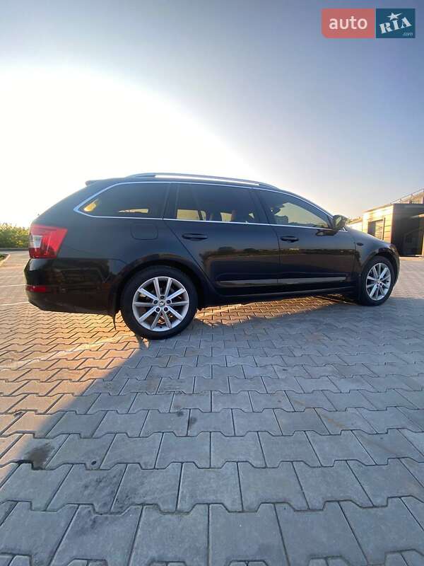 Универсал Skoda Octavia 2013 в Староконстантинове